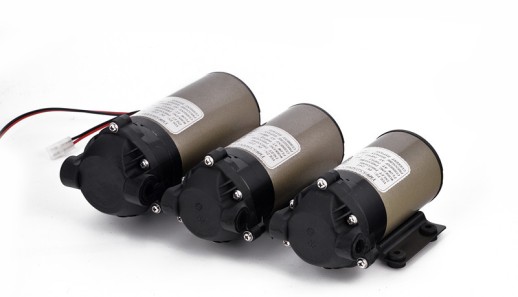 Насос повышающий для мембраны обратного осмоса Singflo 24 VDC