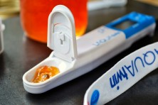 pH метр Horiba LAQUAtwin B-712 для твердых, рассыпчатых, гелеобразных и жидких веществ