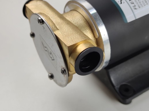 Насос импеллерный Singflo FIP-3200-12 23 литра/мин