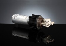 Насос шестеренчатый Fluid-o-Tech Gear серии DGM09 с магнитным приводом