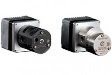 Шестеренный насосно-моторный агрегат 24 VDC с магнитным приводом Fluid-o-Tech серия FG200-300-400